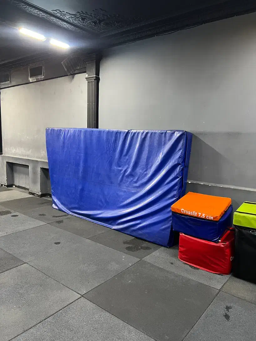 دستگاه بدنسازی صفحه و دمبل و تشک ژیمیناستیک|تجهیزات ورزشی|مشهد, شهید مطهری|دیوار