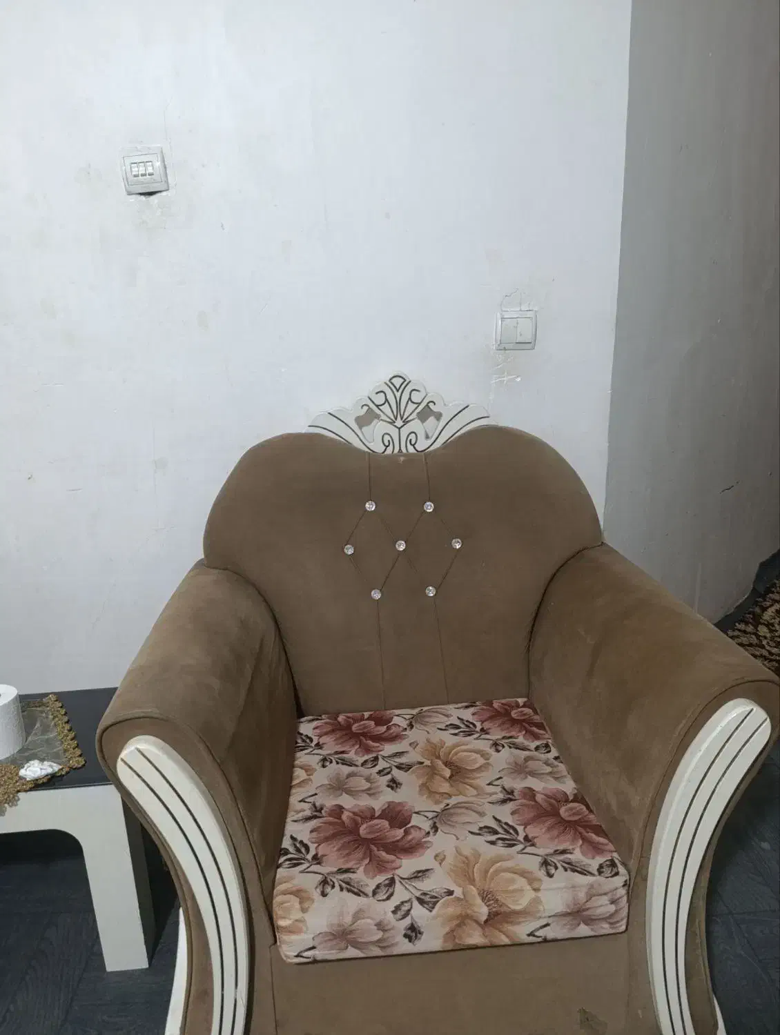 مبل ۷نفره سالم بشرط|مبلمان خانگی و میز عسلی|نظرآباد, مسکن مهر نظرآباد|دیوار