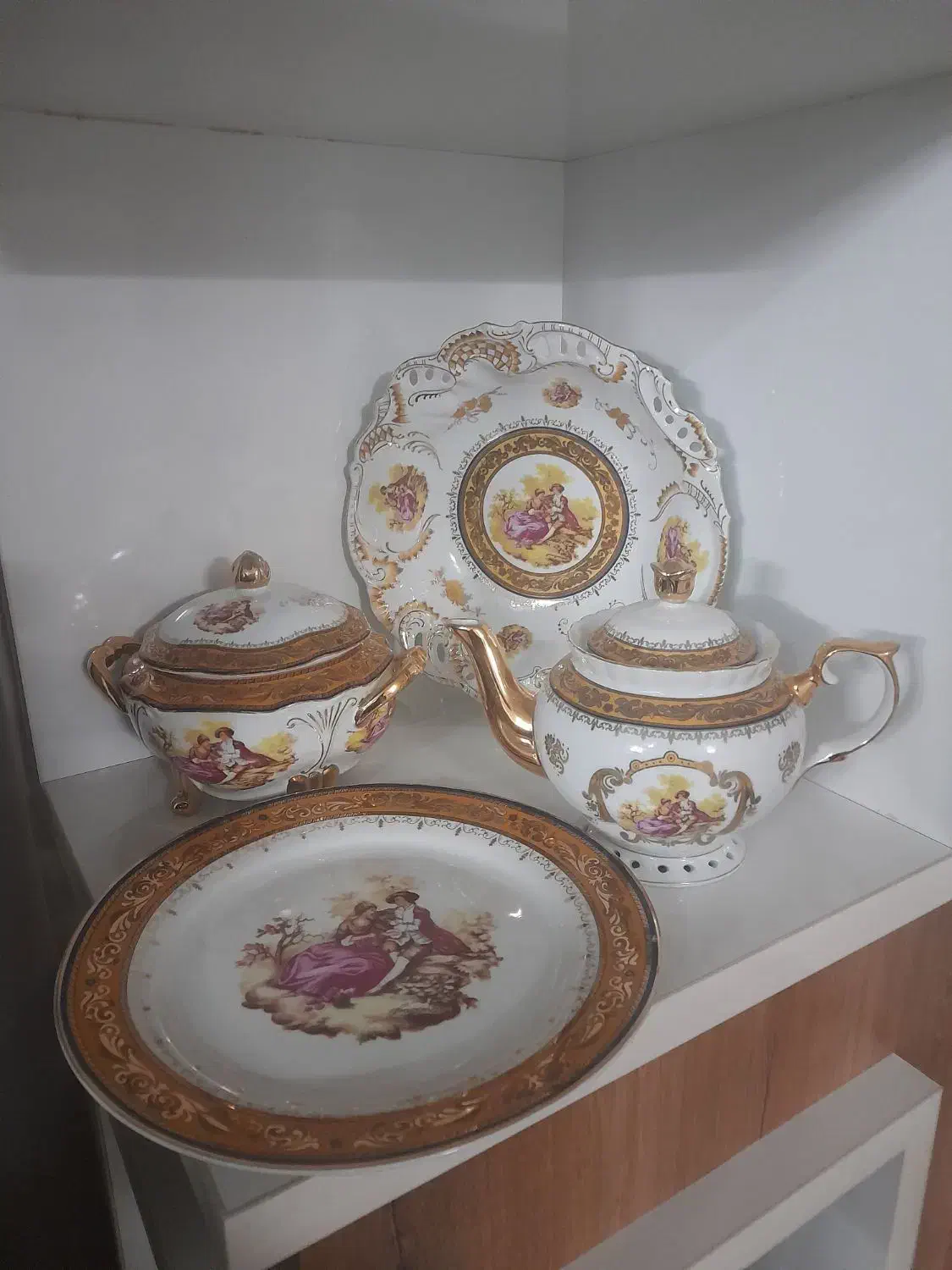 کاسه و بشقاب طرح قدیم|ظروف سرو و پذیرایی|تهران, جیحون|دیوار