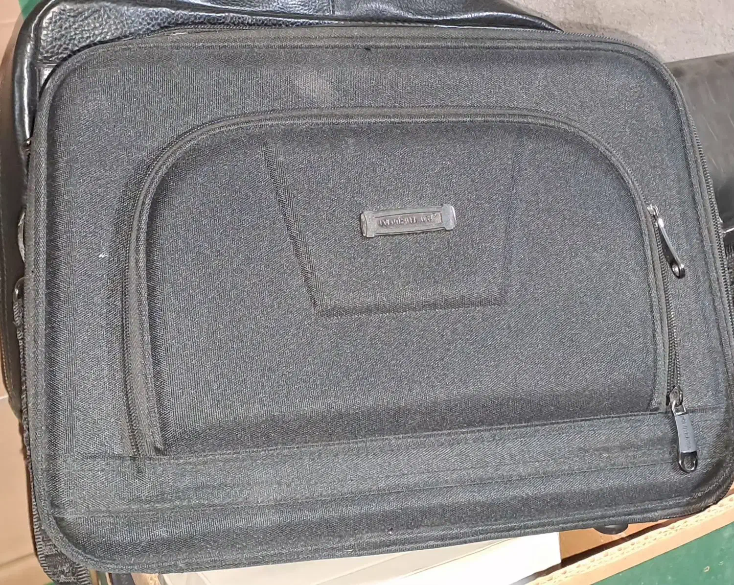 کیف|کیف، کفش، کمربند|مشگین شهر, |دیوار