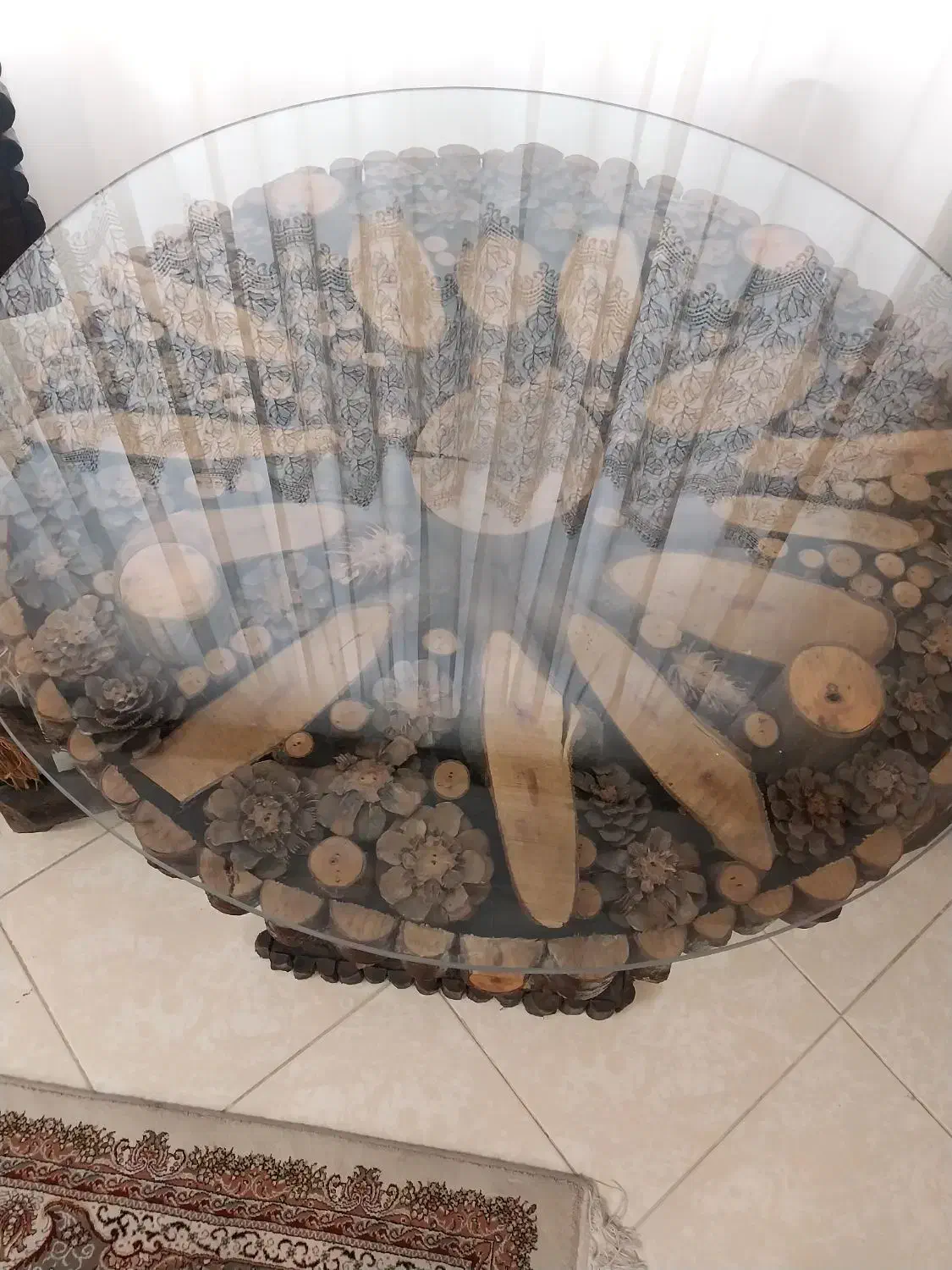 میز دونفره|میز و صندلی غذاخوری|اندیشه, اندیشه فاز ۳|دیوار