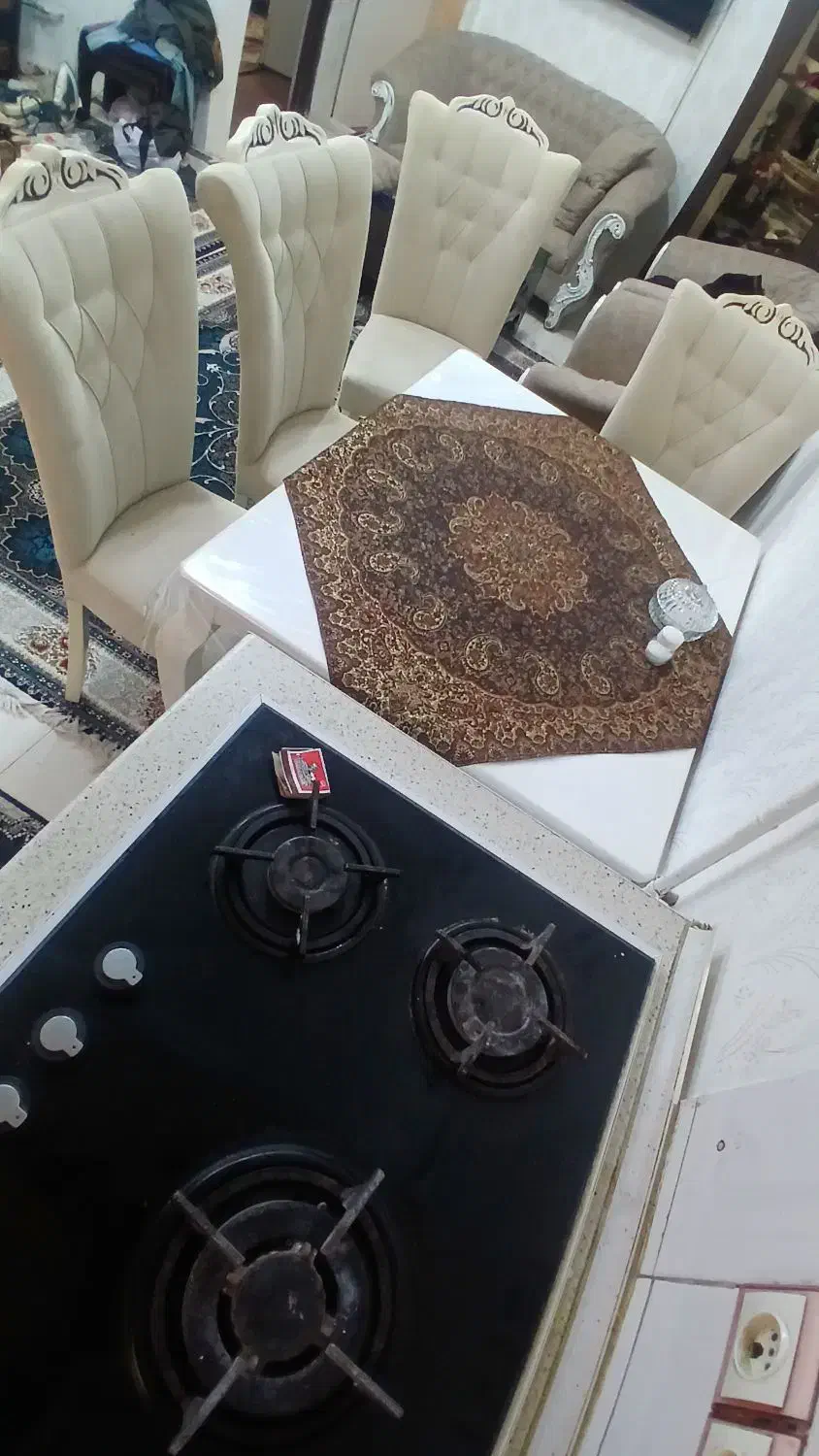 میز نهار خوری|میز و صندلی غذاخوری|رشت, دیانتی|دیوار