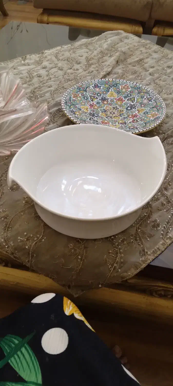 تعدادی ظروف نوبه قیمت مناسب|ظروف سرو و پذیرایی|تهران, قیطریه|دیوار