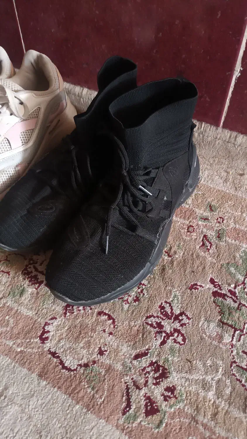 ۳عدد کتونی|کیف، کفش، کمربند|سبزوار, قصبه غربی|دیوار