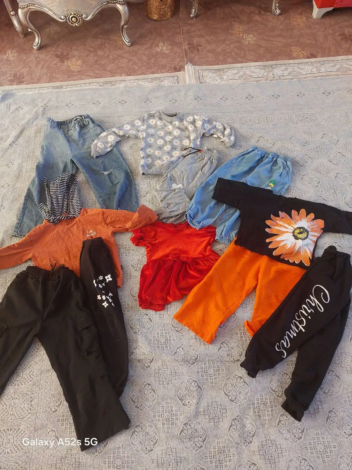 تعدادی لباس|کفش و لباس بچه|اسلام‌شهر, مظفریه|دیوار