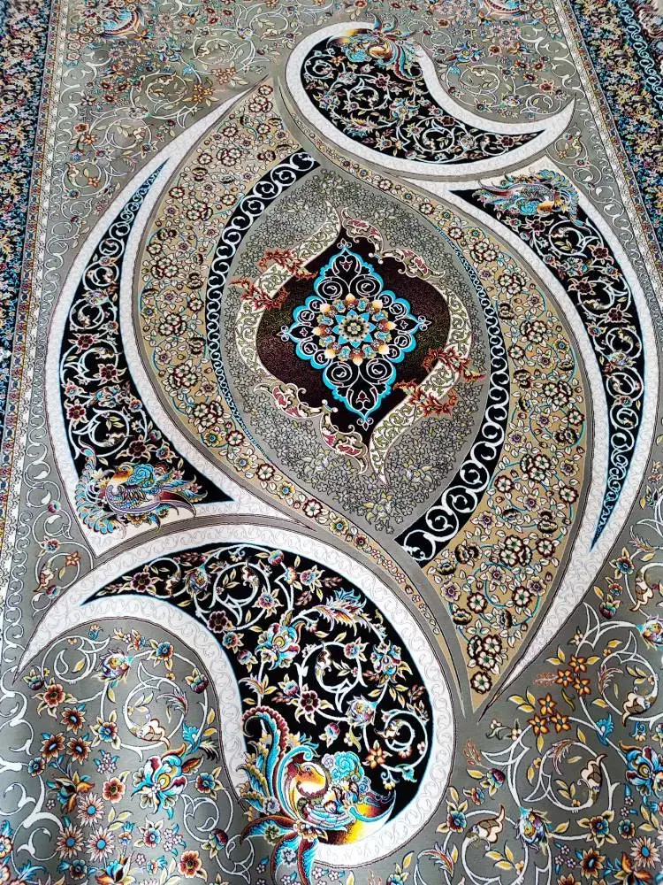 فرش ۱۲۰۰ شانه|فرش|قم, چهل درخت‎|دیوار