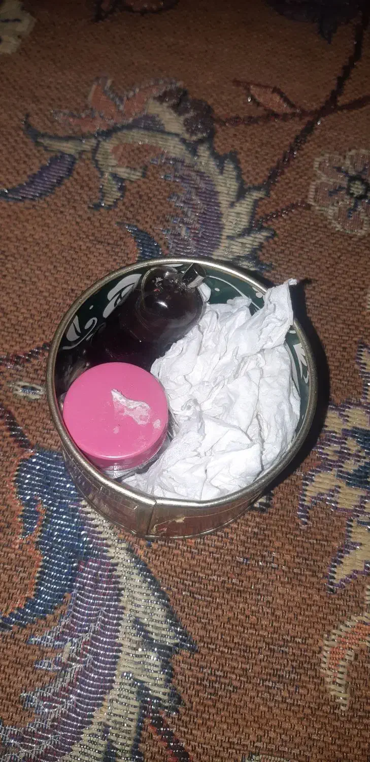 جیوه قرمز۲۴گرم ونقره ای ۱۰ گرم ولی محف نمیش|کلکسیون اشیاء عتیقه|ملایر, |دیوار