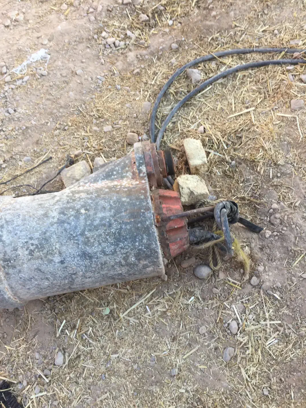 کفکش ۲۰ حسین رسمی (پمپ چاه)|ماشین‌آلات صنعتی|گلبهار, بیزکی|دیوار