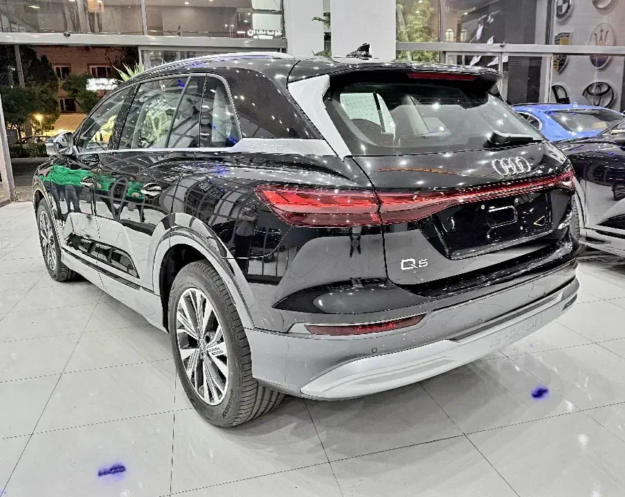 آئودی Q5 صفر E-TRON سیلورپکیج AUDI مشکی ۲۰۲۴|خودرو سواری و وانت|تهران, صادقیه|دیوار