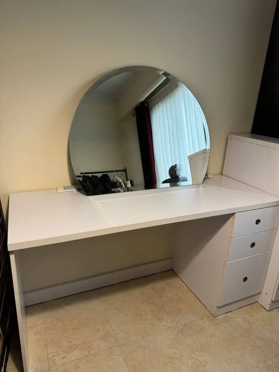 میز و ایینه و دراور|جاکفشی، کمد، دراور|رشت, دیلمان|دیوار