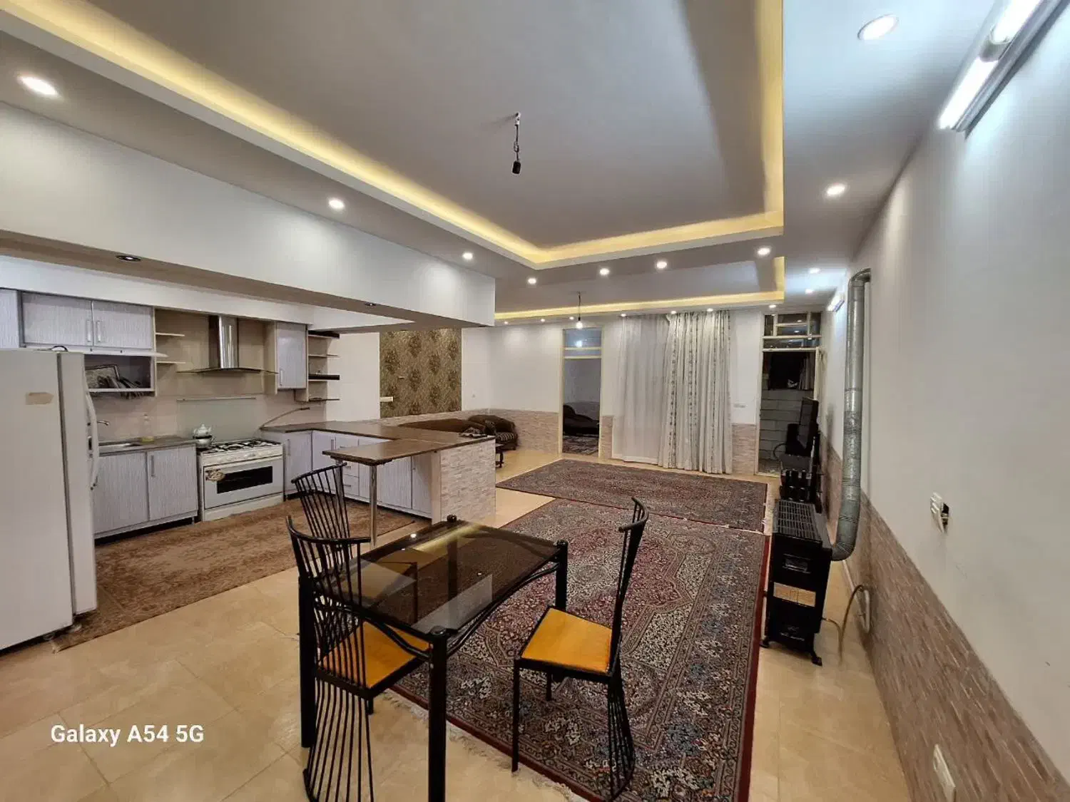 سوییت دوخواب،بدون خواب شیک تمیز مرکزشهر با پارکینگ|اجارهٔ کوتاهمدت آپارتمان و سوئیت|یزد, |دیوار