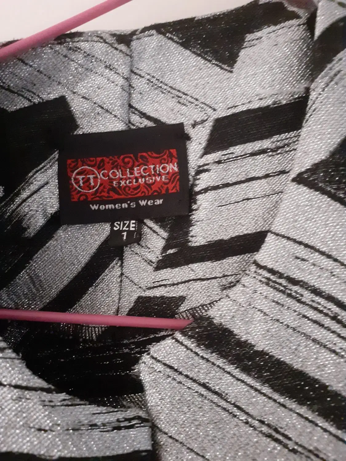 مانتو مجلسی|لباس|تهران, آسمان|دیوار