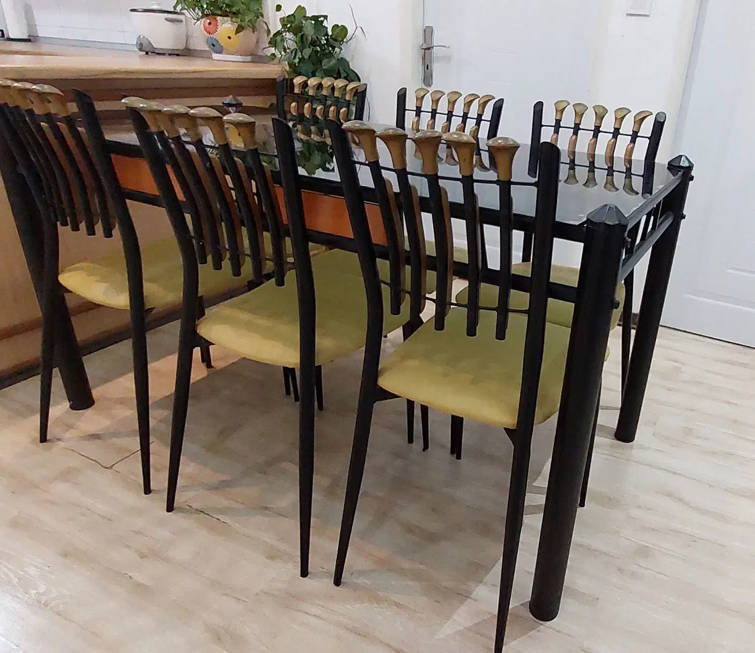 میز ناهارخوری|میز و صندلی غذاخوری|بندر انزلی, معلم|دیوار