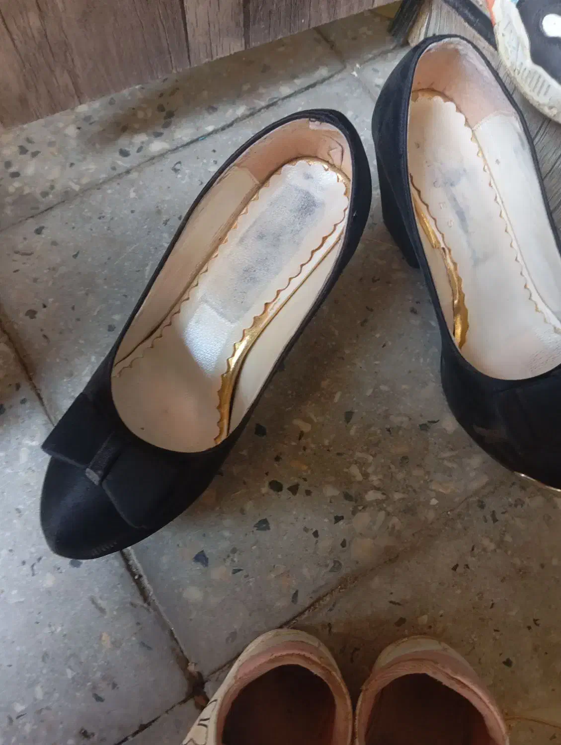 کفش وکتونی|کیف، کفش، کمربند|بروجرد, |دیوار