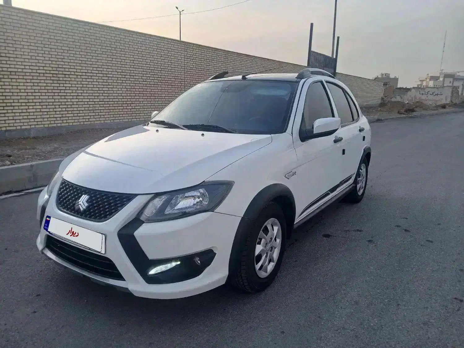 کوییک.rs سفید مشکی ۱۴۰۲|خودرو سواری و وانت|کرج, کمالشهر|دیوار