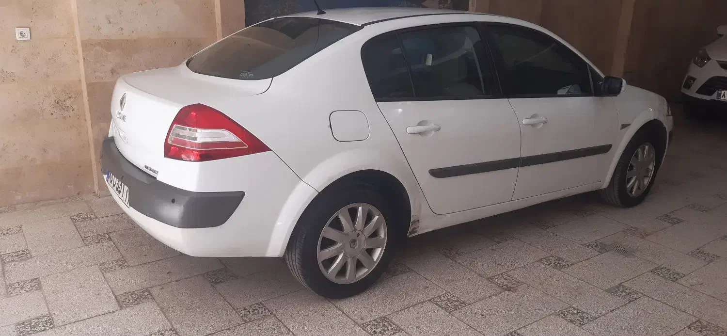 مگان ۲۰۰۰ اتومات لاکاغذی|خودرو سواری و وانت|مشهد, وکیل‌آباد|دیوار