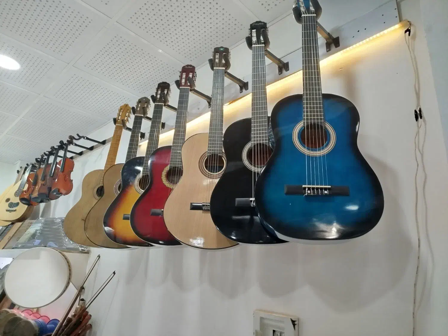 گیتار (خارجی و ایرانی)|گیتار، بیس، امپلیفایر|نقده, |دیوار