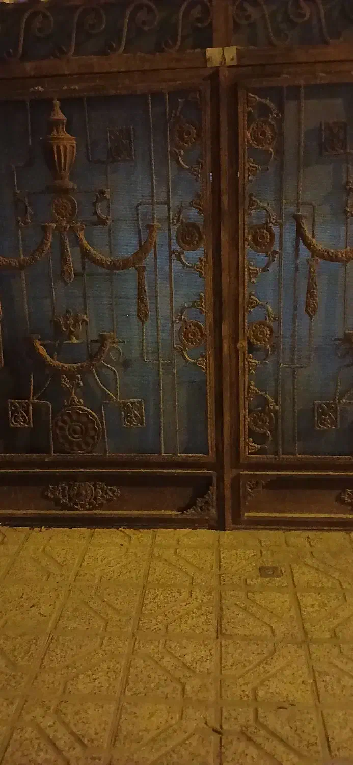 در حیاط|مصالح و تجهیزات ساختمان|قائن, |دیوار