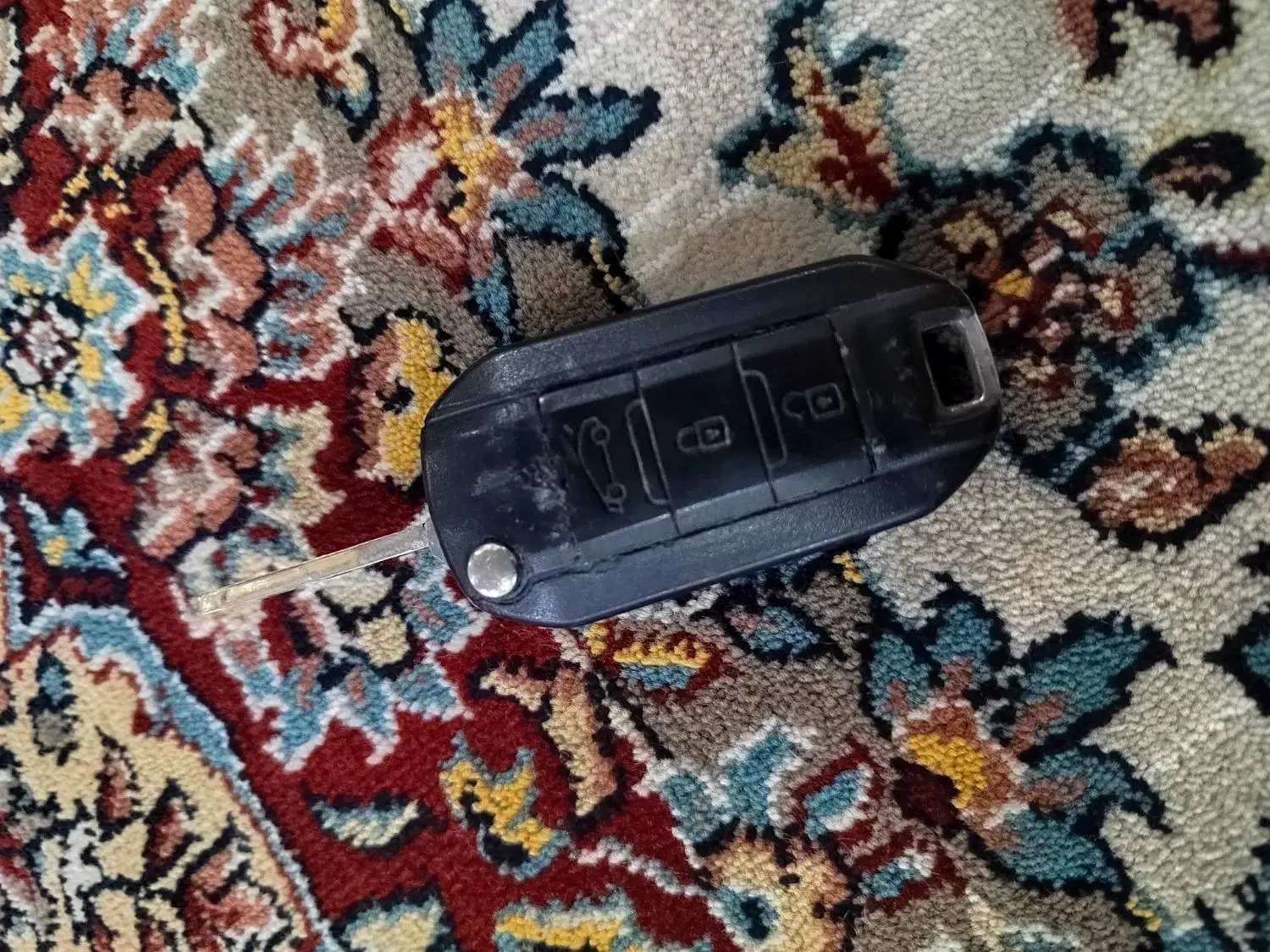 سوویچ ماشین پیدا شده|اشیا|سبزوار, قائم|دیوار