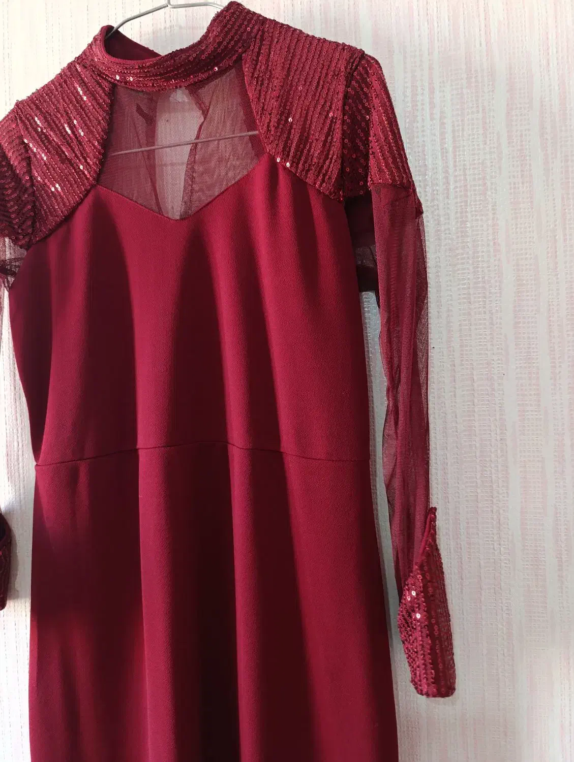 لباس مجلسی بلند|لباس|مهاجران, |دیوار