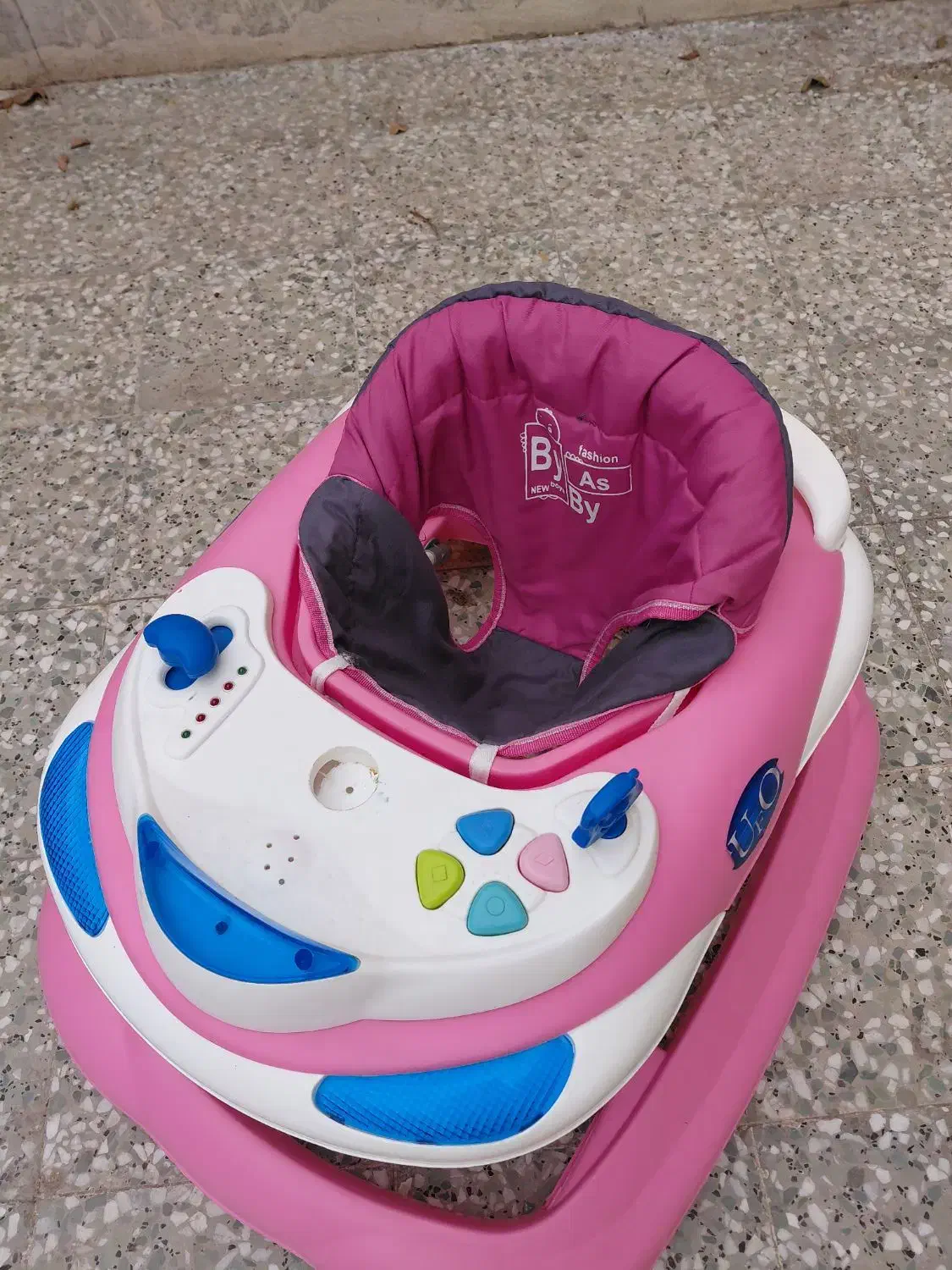 روروئک یوفو دلیجان|اسباب و اثاث بچه|کرمان, |دیوار