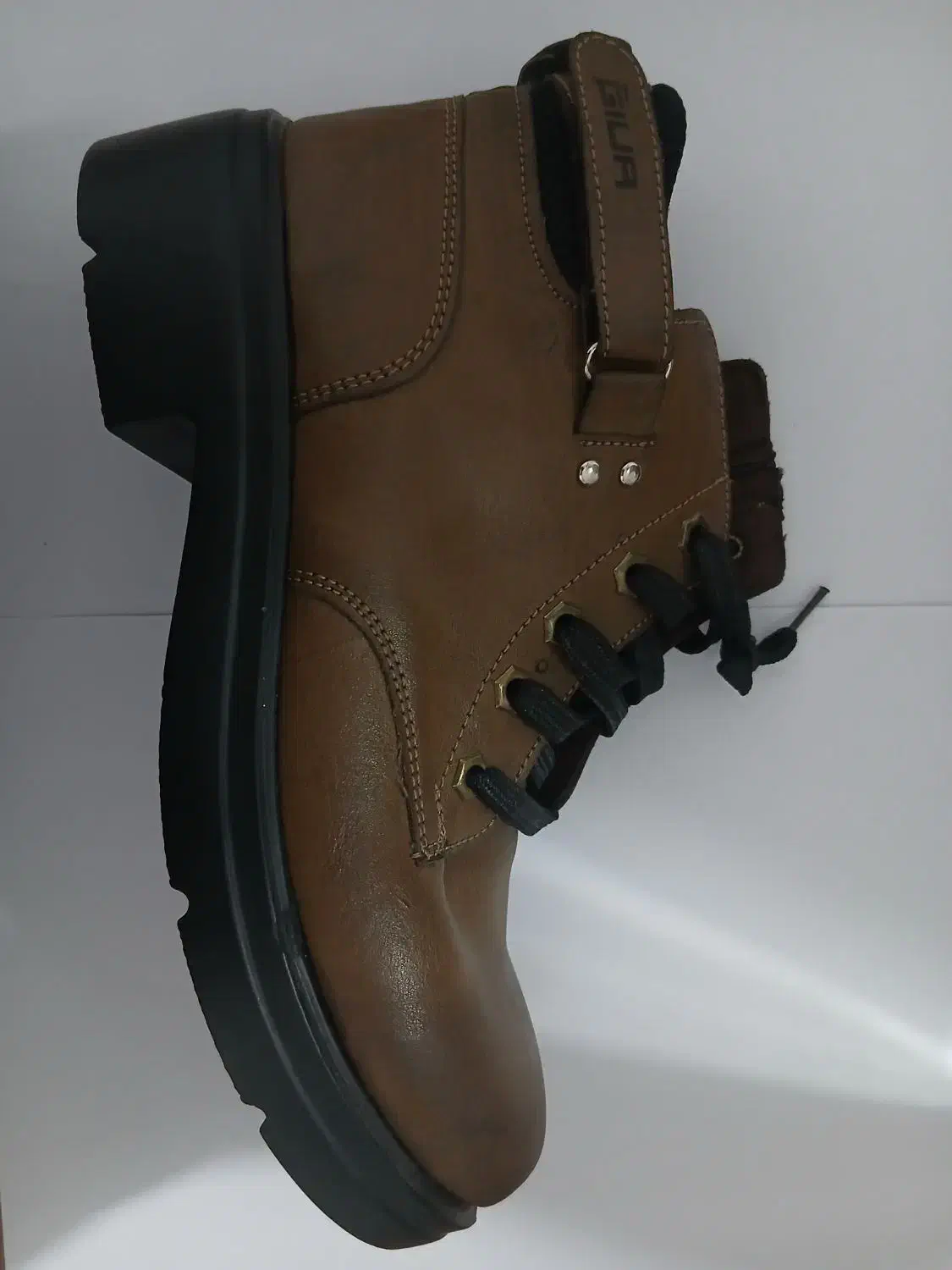 پوتین|کیف، کفش، کمربند|سنندج, |دیوار