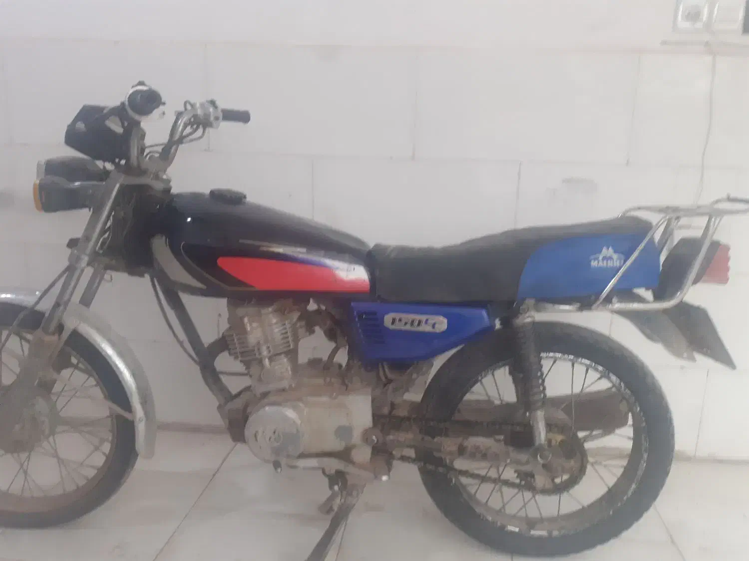 پلاک قدیم ایرانا|موتورسیکلت|تربت جام, میان جام|دیوار