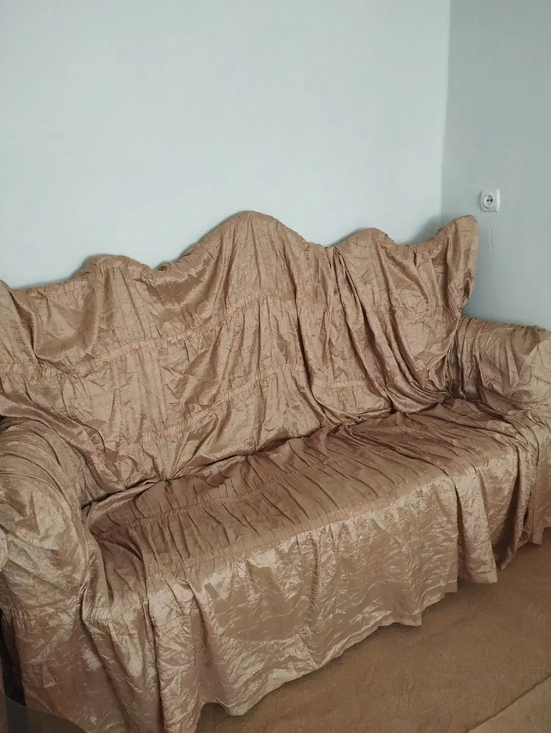 کاور یا رومبلی۹نفره سلطنتی|مبلمان خانگی و میز عسلی|سنندج, |دیوار