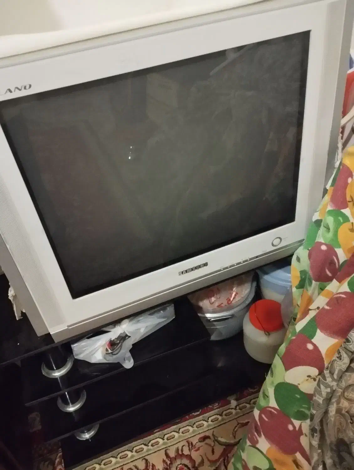 تلویزیون با میز|تلویزیون و پروژکتور|شیراز, شهرک سراج|دیوار