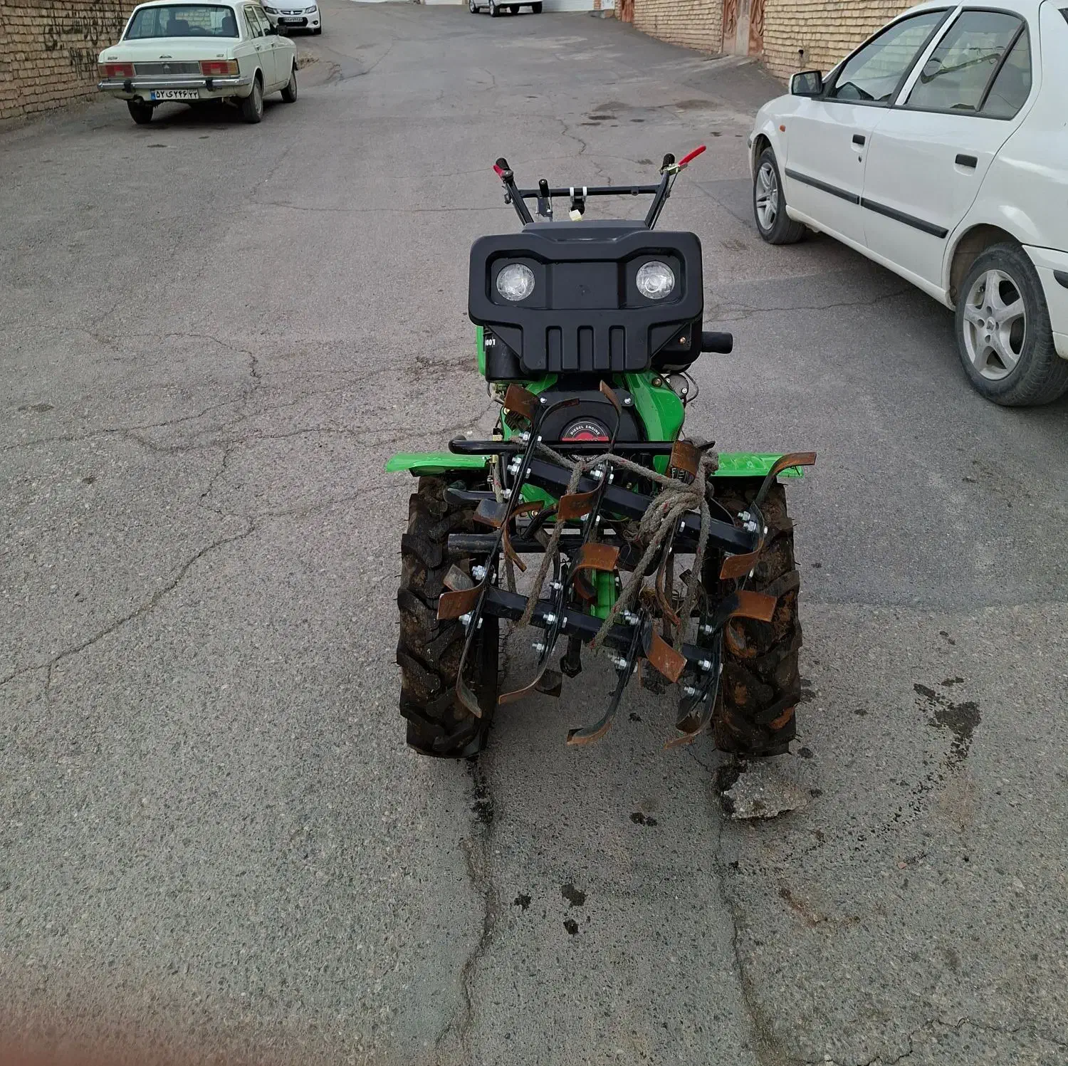 تیلرگلداسپیرینگ ۱۰ اسب|خدمات باغبانی و درختکاری|فولادشهر, زاینده رود|دیوار