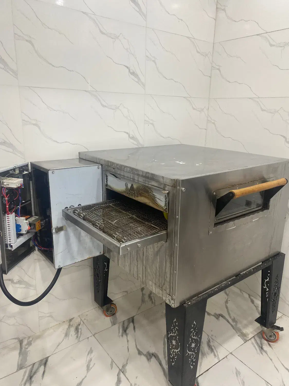 فر ریلی|کافی‌شاپ و رستوران|برازجان, |دیوار