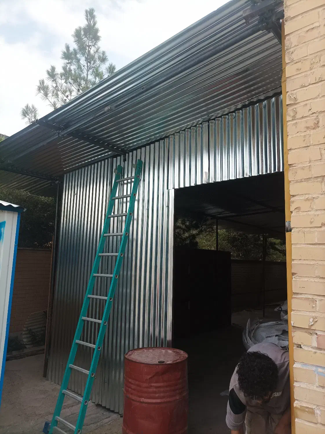 تاسیساتی هیچ|آبگرمکن، پکیج، شوفاژ|پرند, فاز ۲|دیوار