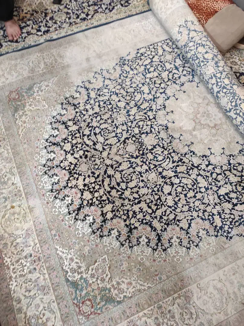 فرش|فرش|فردیس, داوری|دیوار