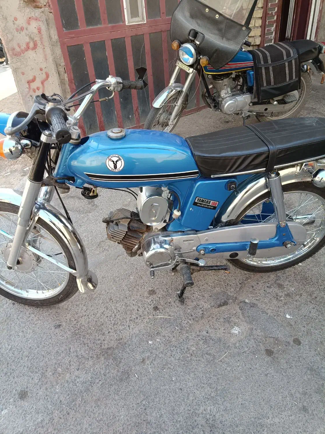 100 یاماها موتور|موتورسیکلت|خمینی‌شهر, |دیوار