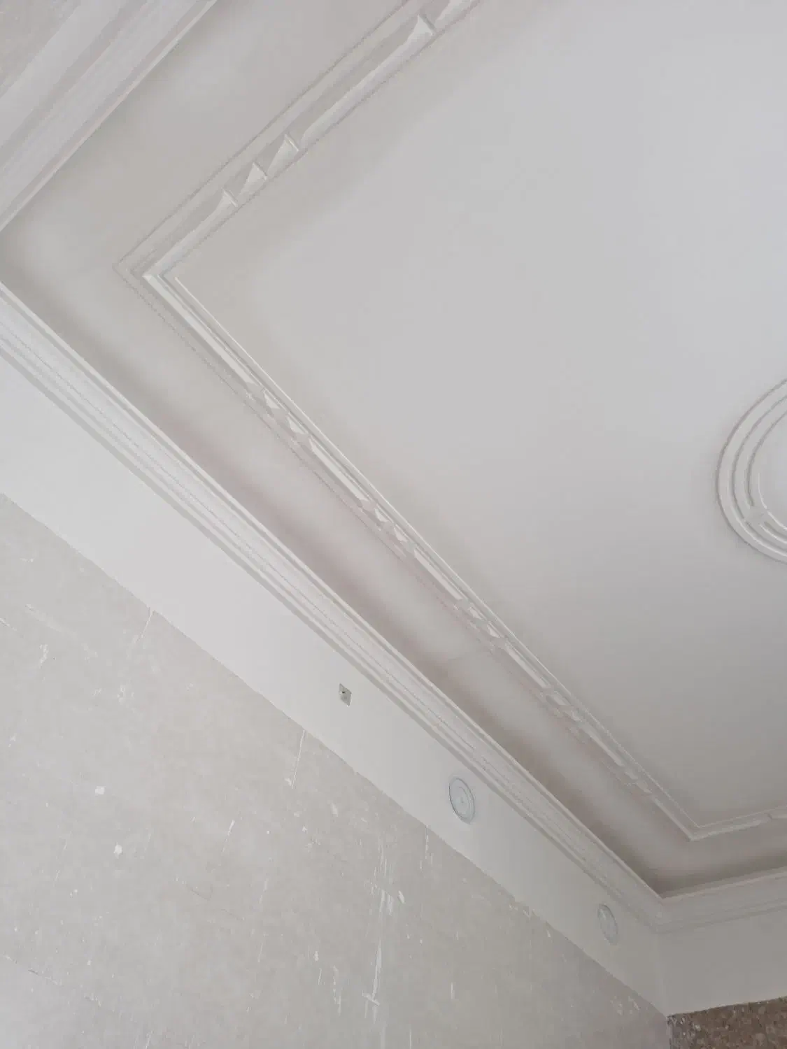 گچکاری‌و‌لکه‌‌گیری‌باز‌سازی‌و‌تعمیر‌گچ|خدمات پیشه و مهارت|زهک, |دیوار