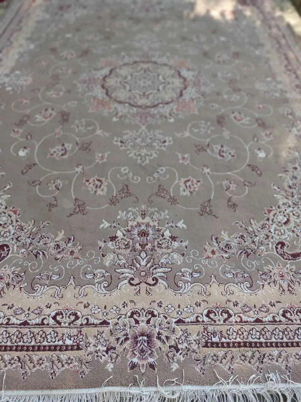 دوتخته فرش ۹متری ۵۰۰ شانه|فرش|شیراز, آبیاری|دیوار