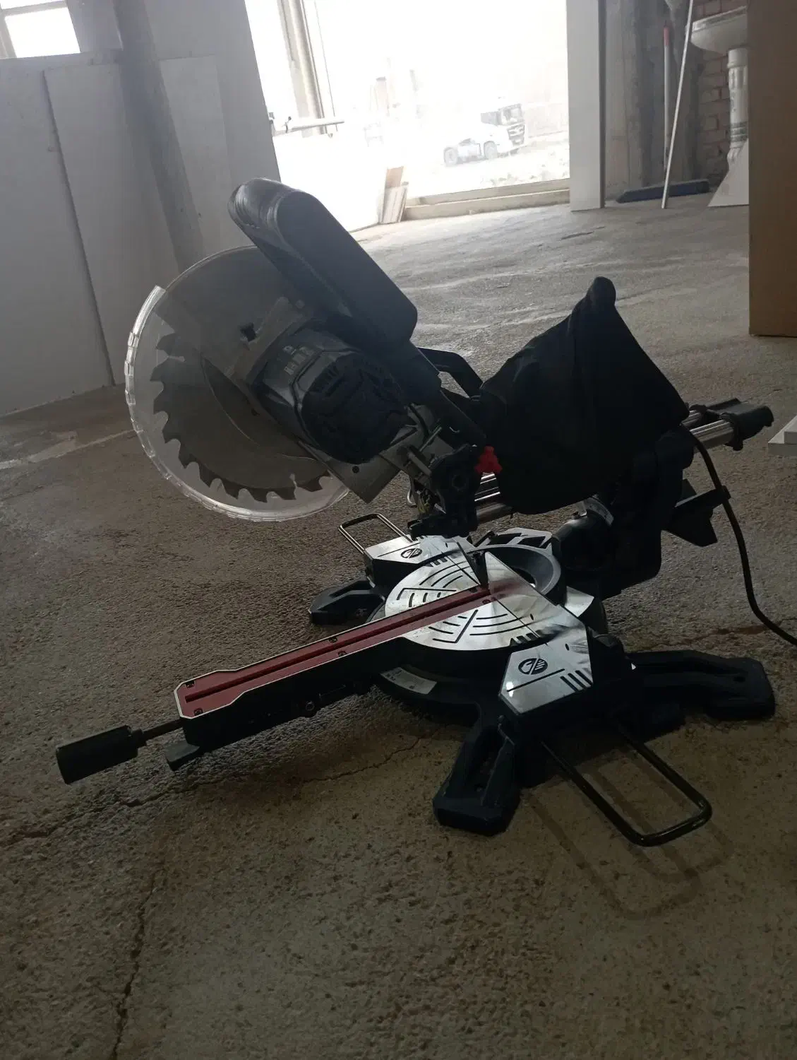 فارسی بر|ابزارآلات|پیرانشهر, |دیوار