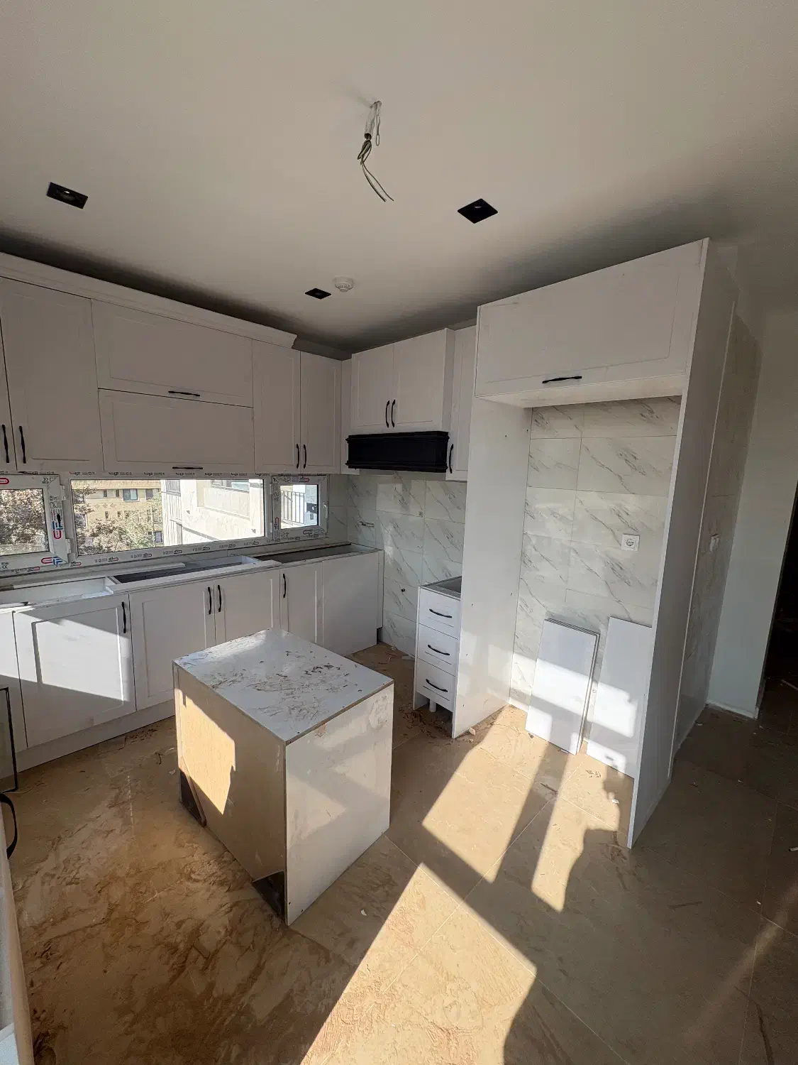 ۱۴۰ متر ۳ خواب ژورنالی کلید نخورده/ ویو مشجر میدان