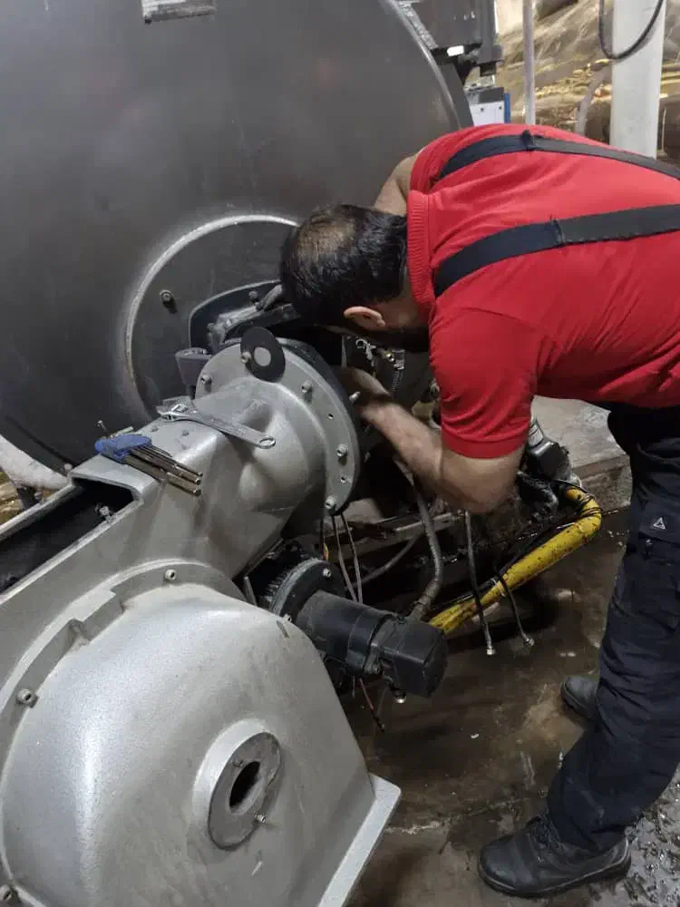 تعمیر وسرویس انواع مشعل های صنعتی و خانگی|خدمات پیشه و مهارت|تهران, نجات اللهی|دیوار