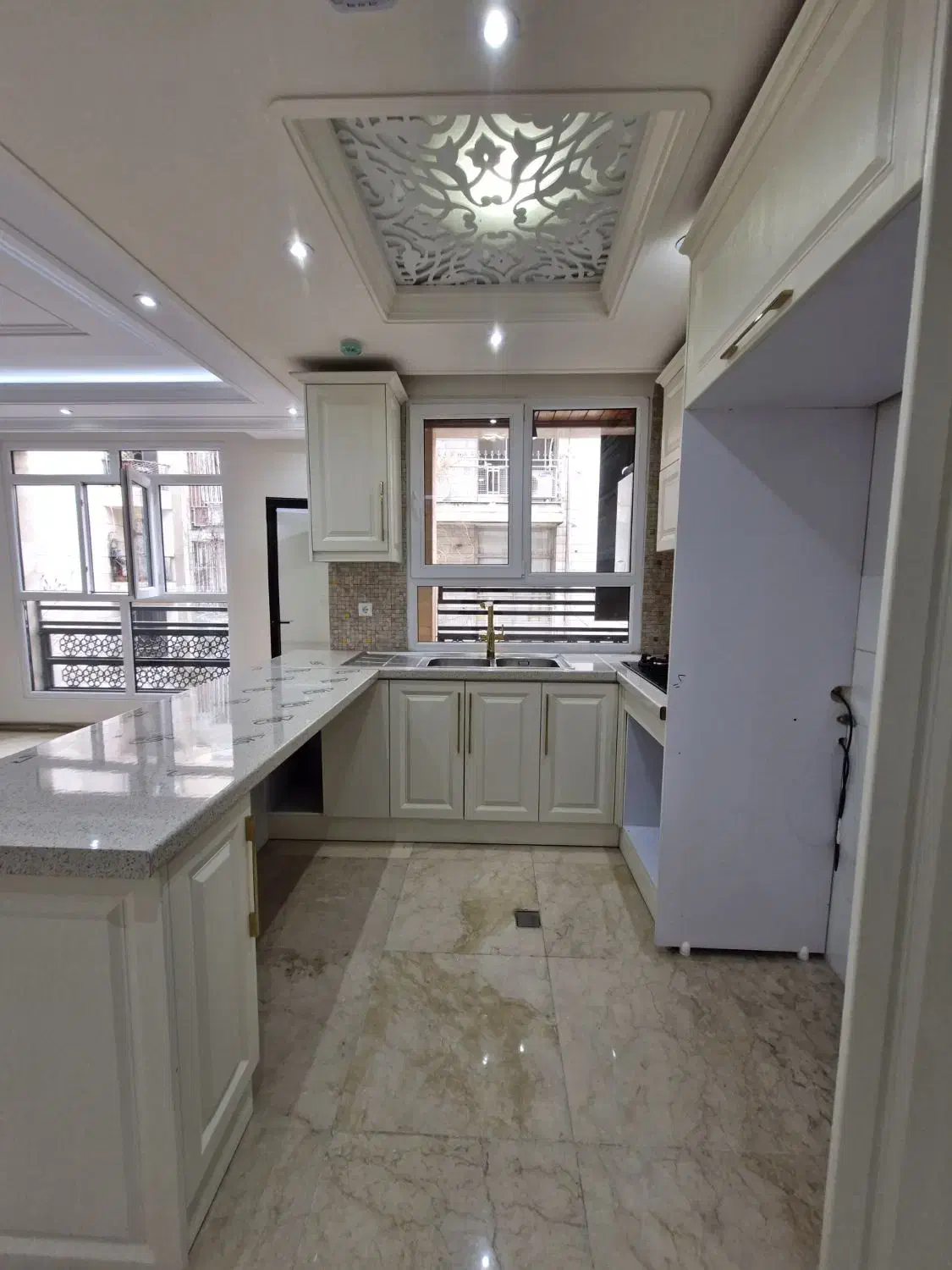 ۸۵ متر دو خواب نوساز( ۲ پارکینگ سندی )کیکاووس|فروش آپارتمان|تهران, قیطریه|دیوار