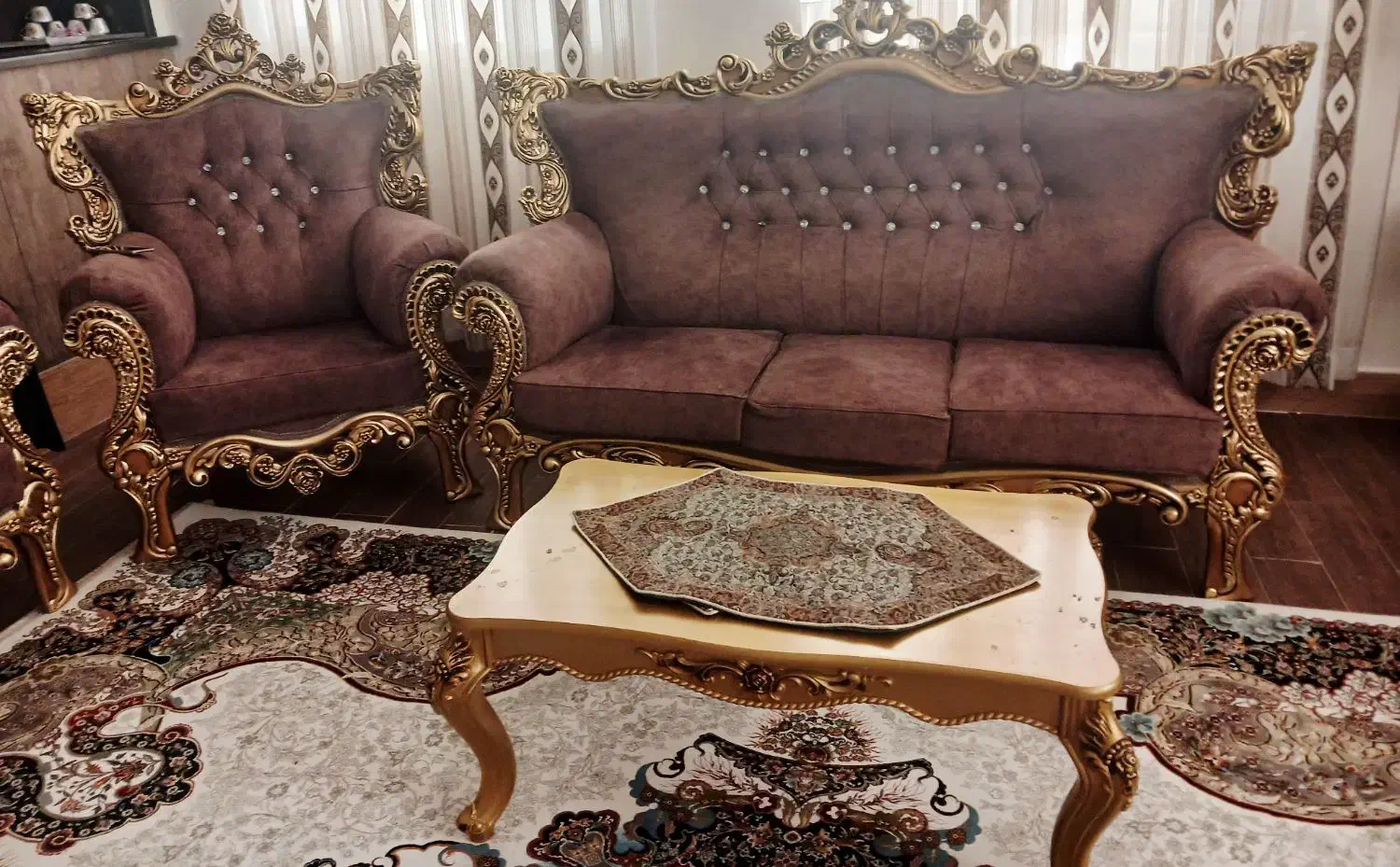مبل سلطنتی ۹نفره|مبلمان خانگی و میز عسلی|محلات, |دیوار