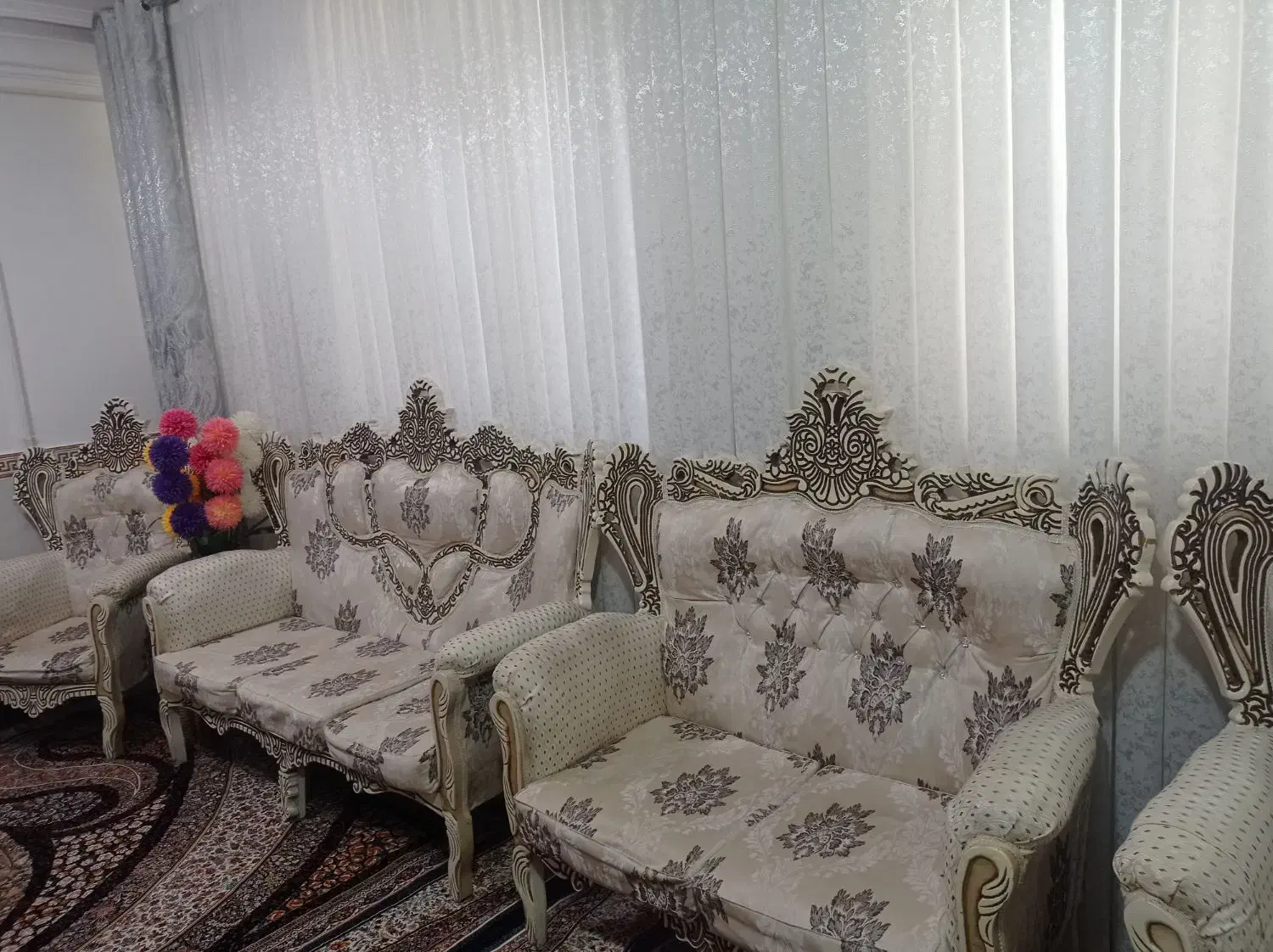 مبل زیبا وباکلاس|مبلمان خانگی و میز عسلی|درگزین, |دیوار
