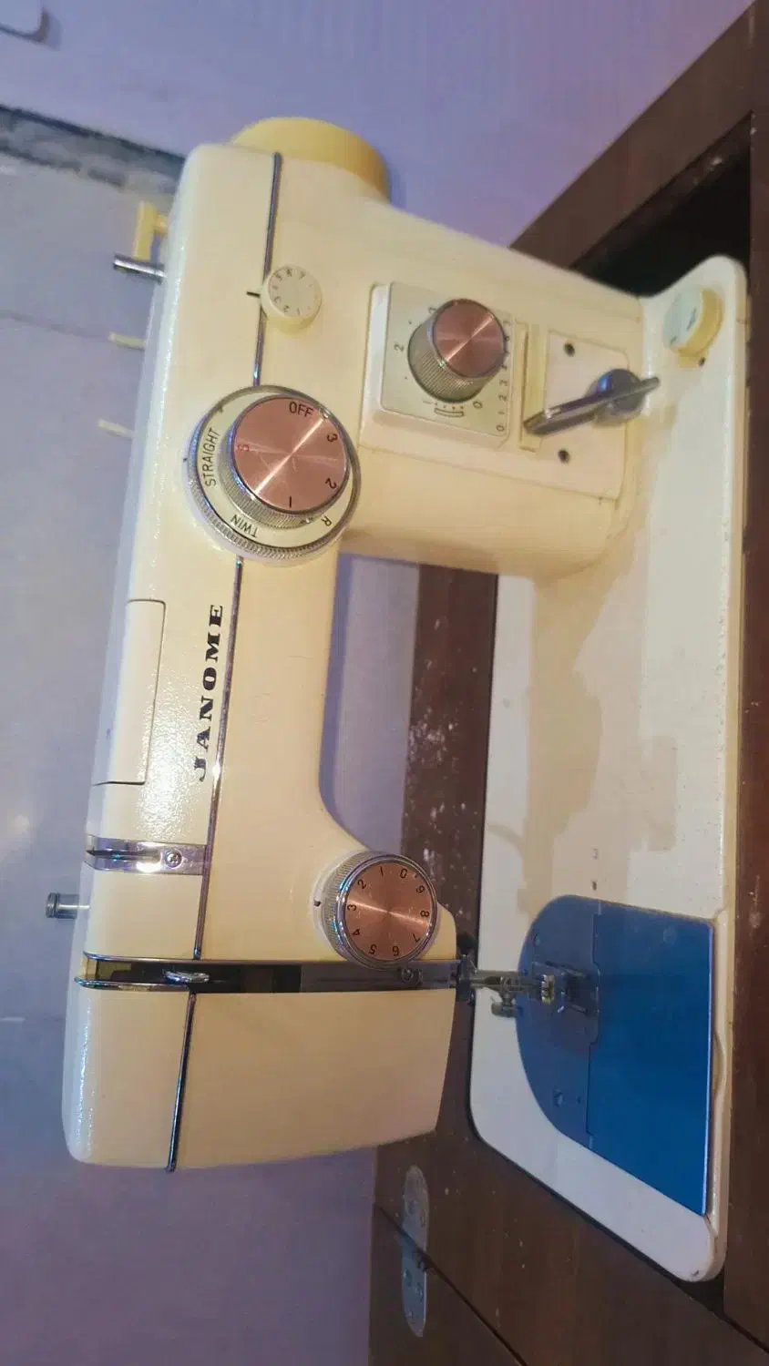 چرخ خیاطی ژانومه ۸۰۲ اصل ژاپن|چرخ خیاطی و ریسندگی|اهواز, کوی مهدیس|دیوار