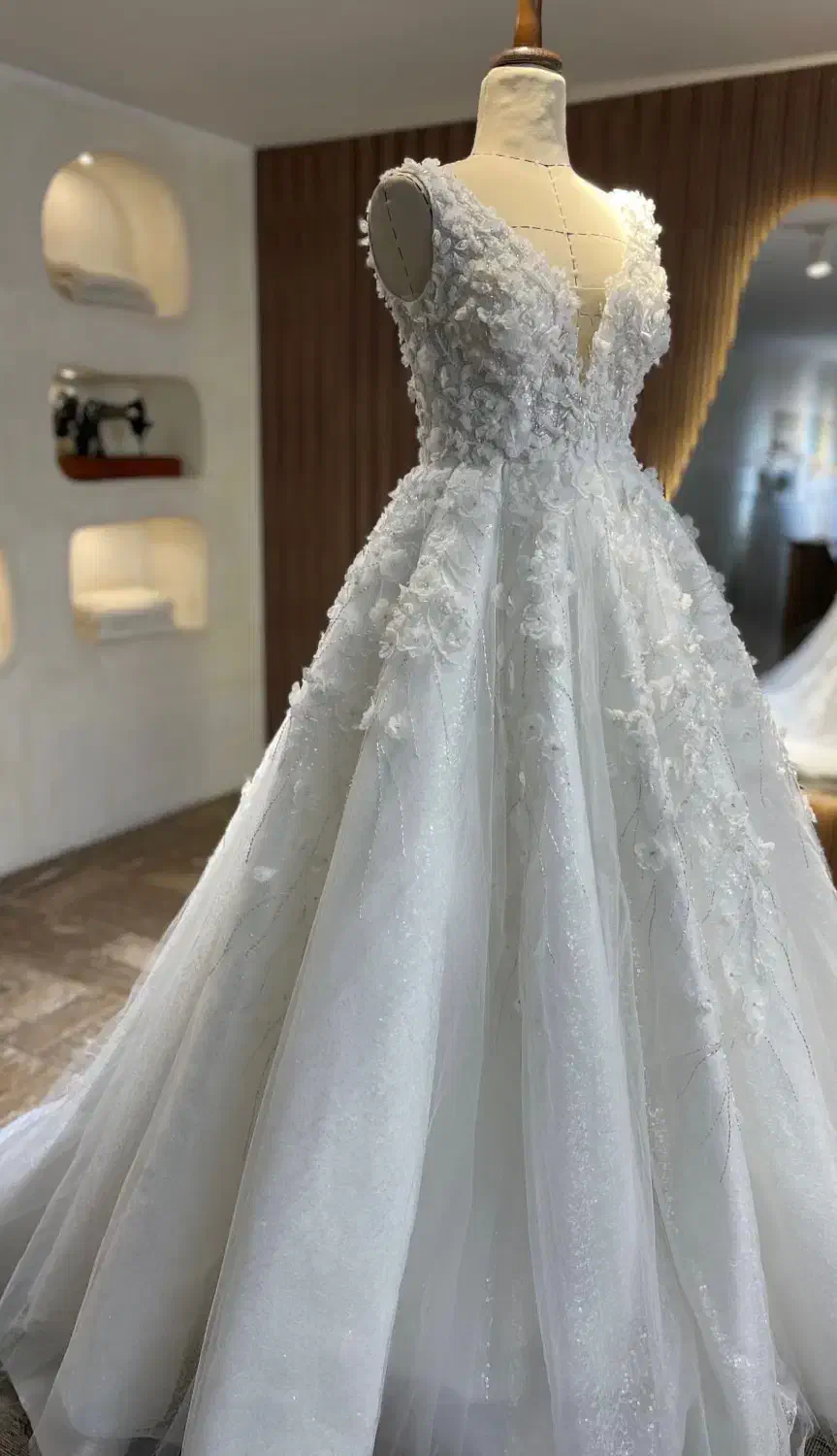 تعداد زیادی لباس عروس لباس شب نامزدی و فرمالیته|لباس|تهران, اختیاریه|دیوار