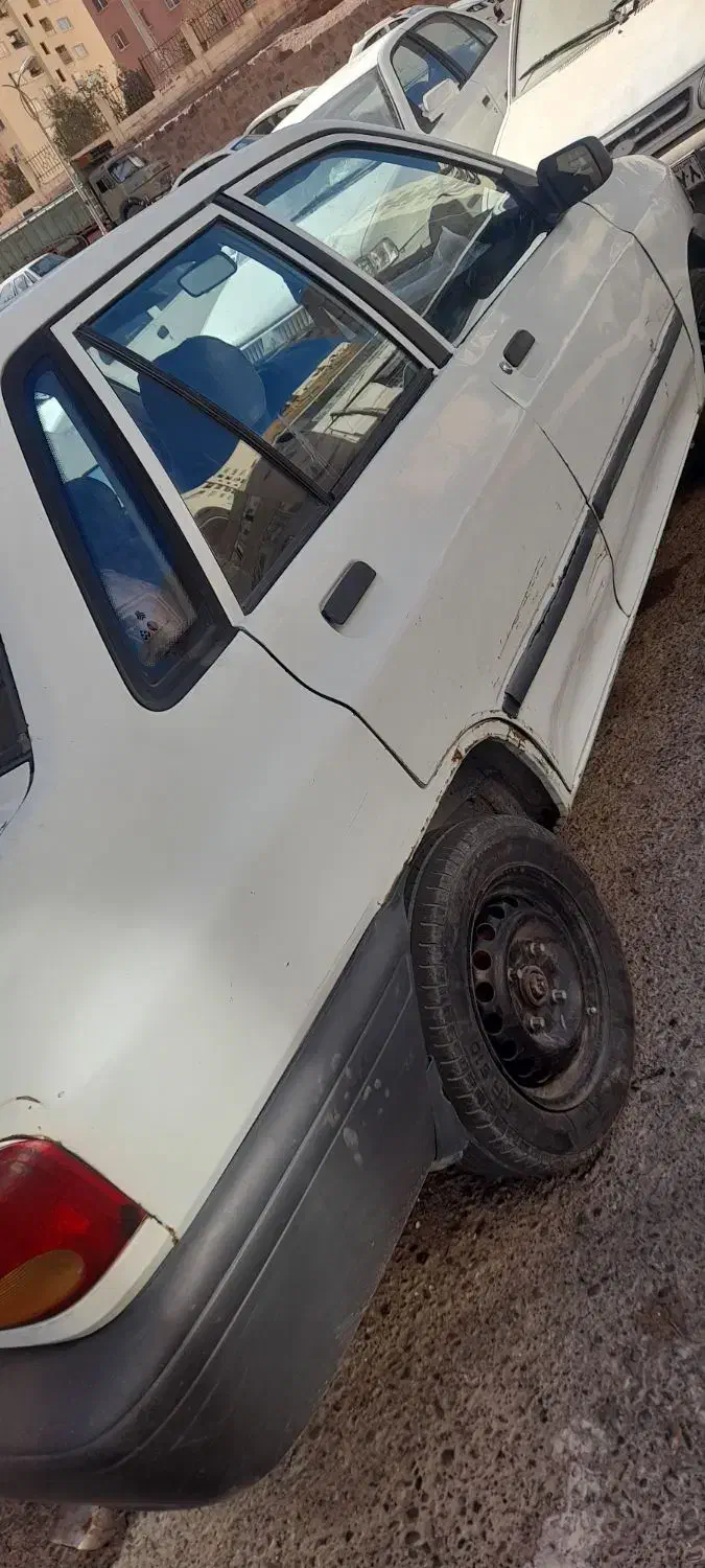 پراید سفید ۸۲ کاربرات|خودرو سواری و وانت|پرند, فاز ۵|دیوار