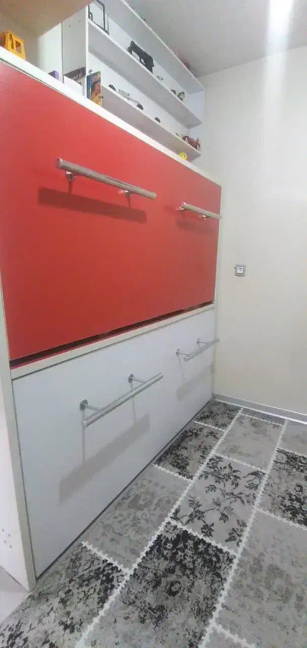 تخت تاشو دو طبقه|تشک تختخواب|تهران, باغ خزانه|دیوار