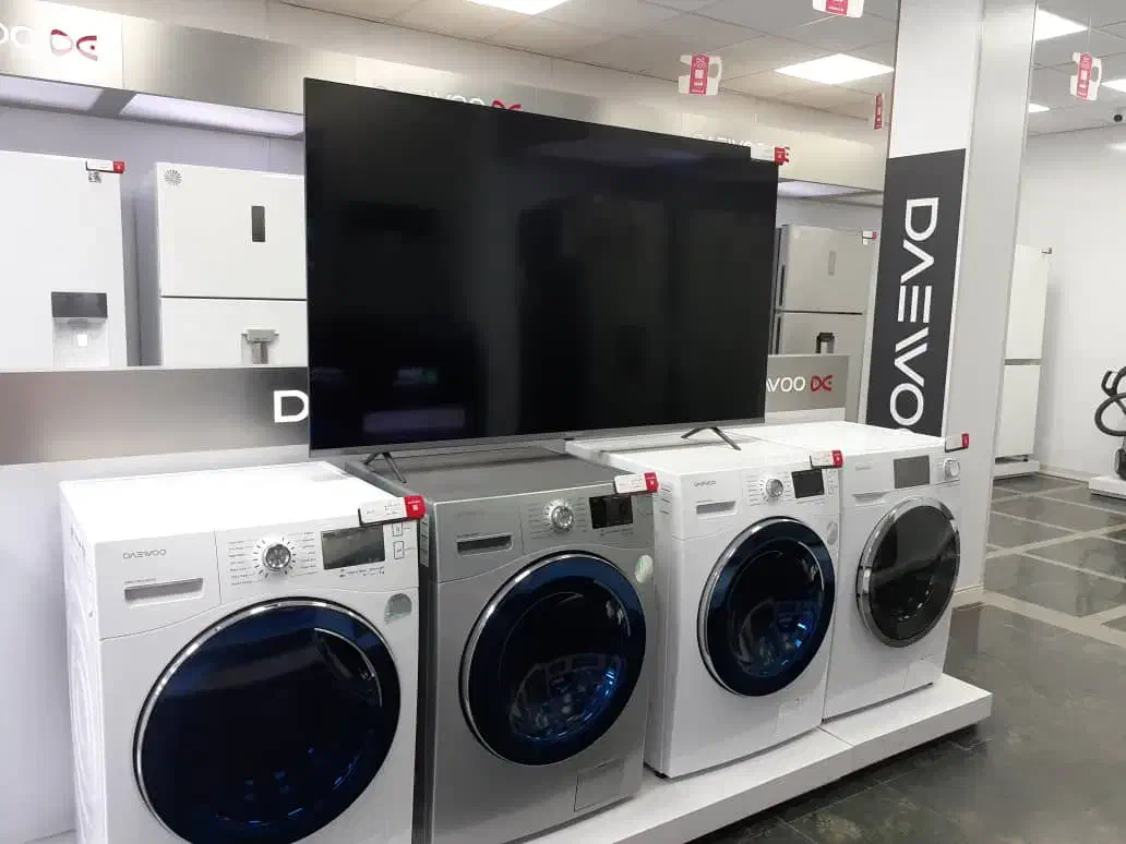 باخرید تلوزیون 65.55 ازماهدیه بگیرید|تلویزیون و پروژکتور|زاهدان, |دیوار