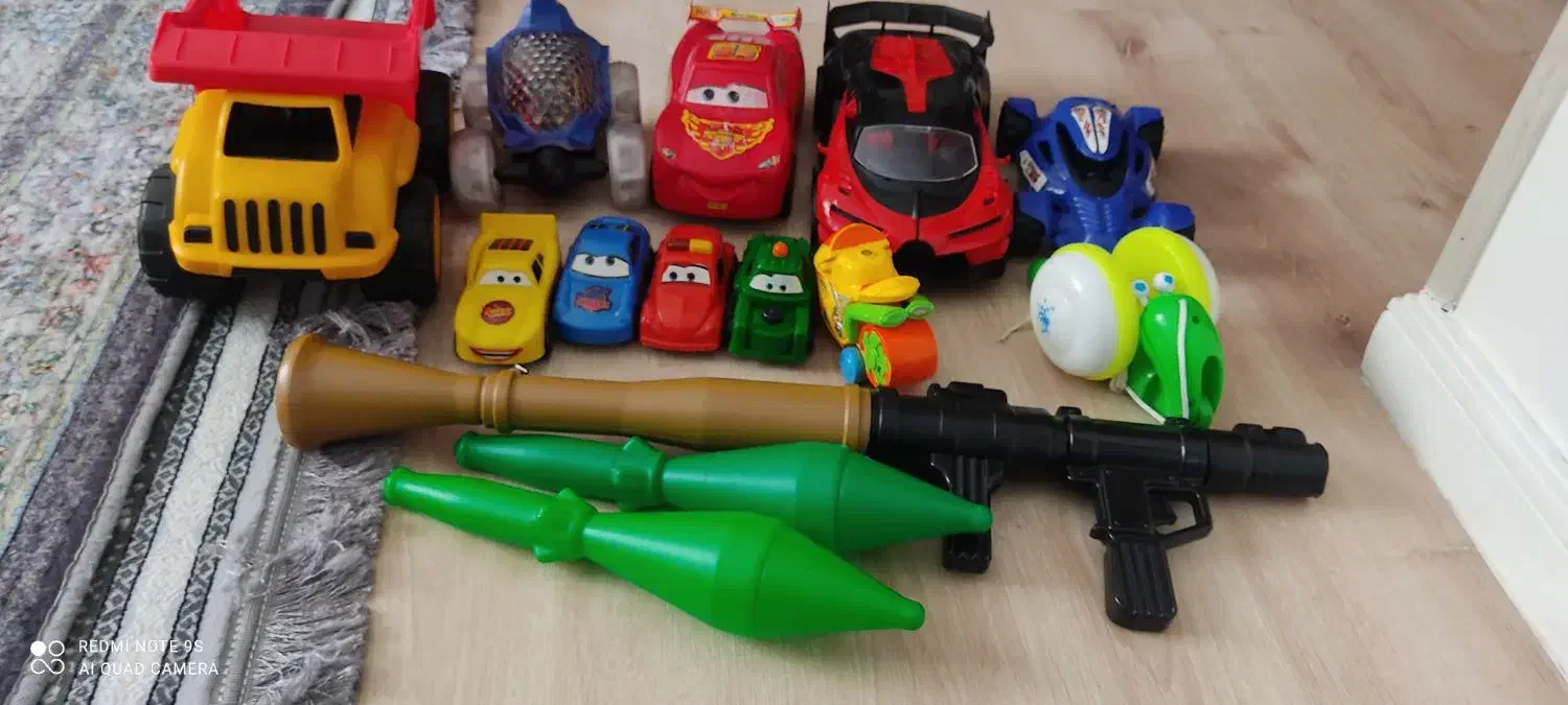 تعدادی ماشین اسباب‌بازی درحد نو|اسباب‌‌بازی|پردیس, فاز ۱۱|دیوار