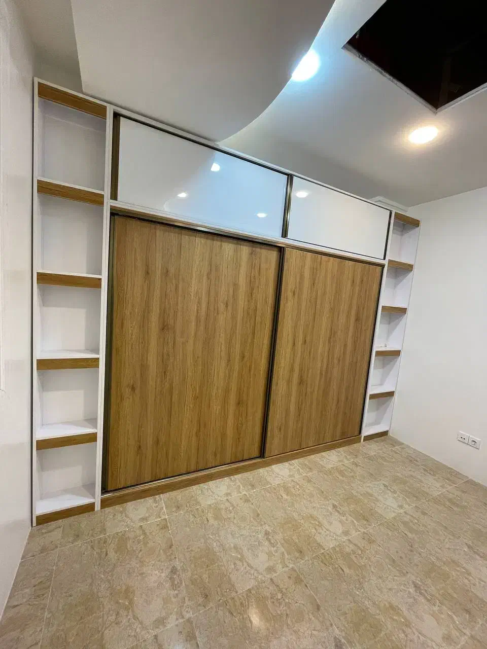 ساخت و تعمیزات انواع کمد دیواری،کابینت و تخت کم جا|خدمات پیشه و مهارت|تهران, مروارید شهر|دیوار