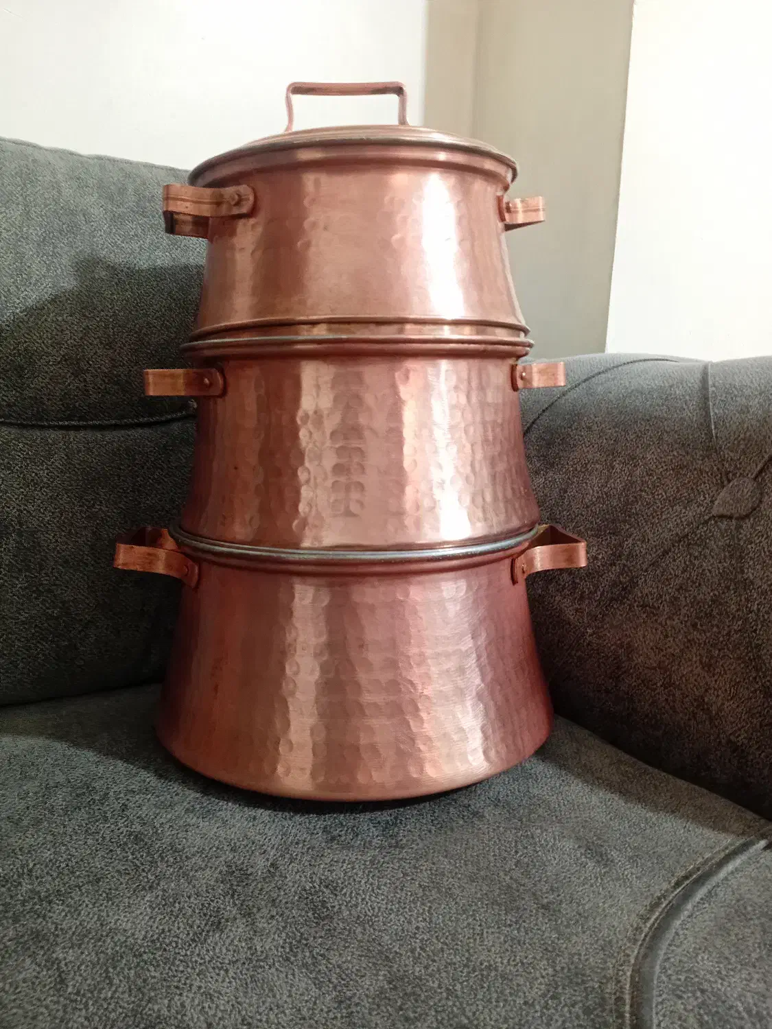 قابلمه مسی|ظروف پخت‌وپز|پاکدشت, خاتون آباد|دیوار